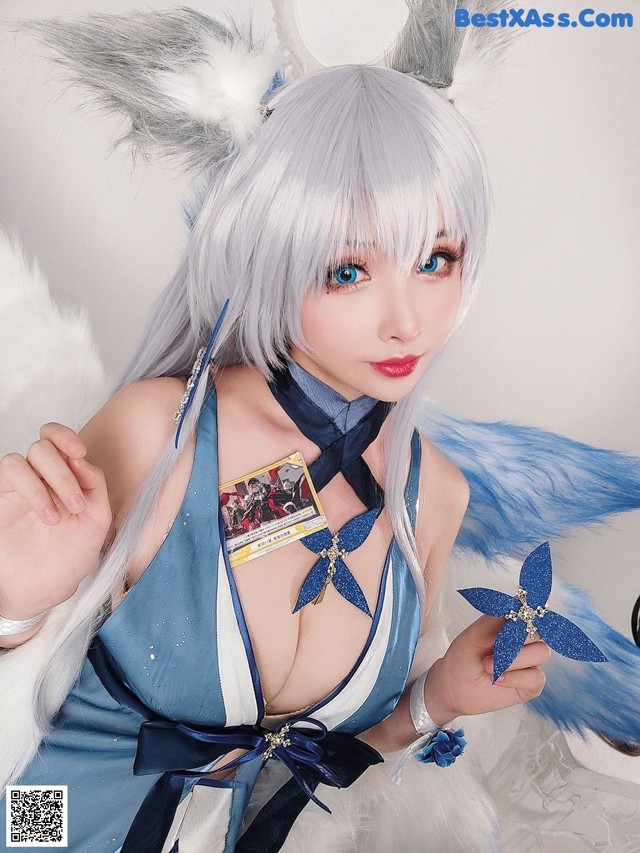 Coser@rioko凉凉子 Vol.052: 信浓礼服 (32 photos)